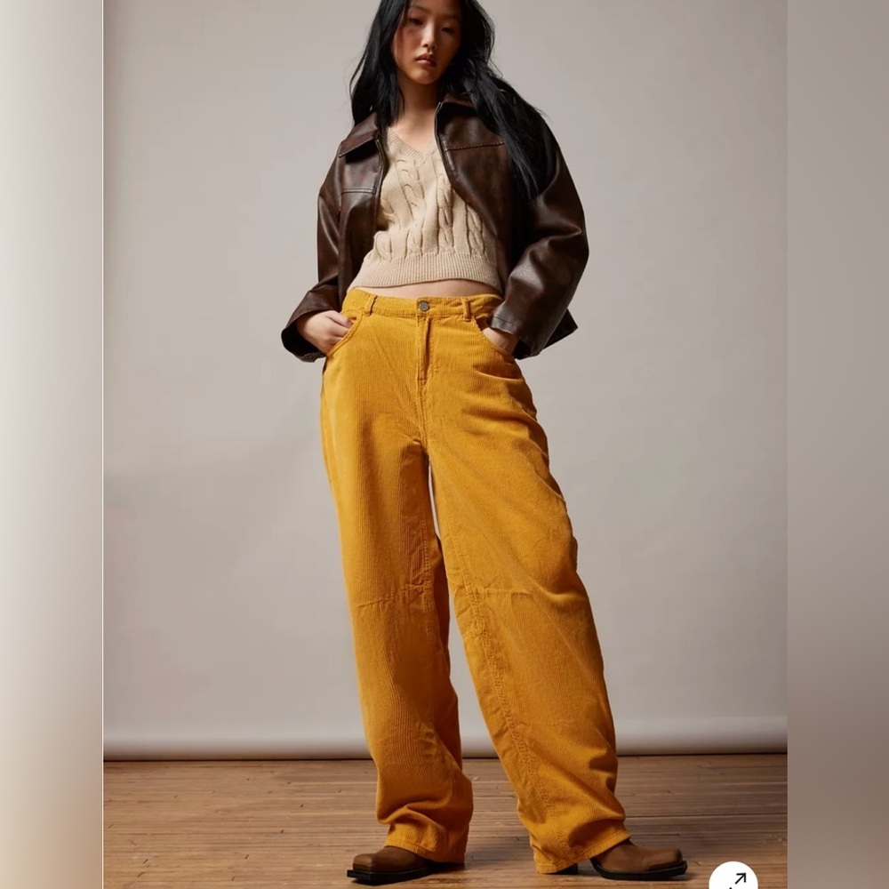 Urban Outfitters BDG Logan Corduroy Baggy Buckle Pant 15" Waist NWOT - Picture 3 of 11